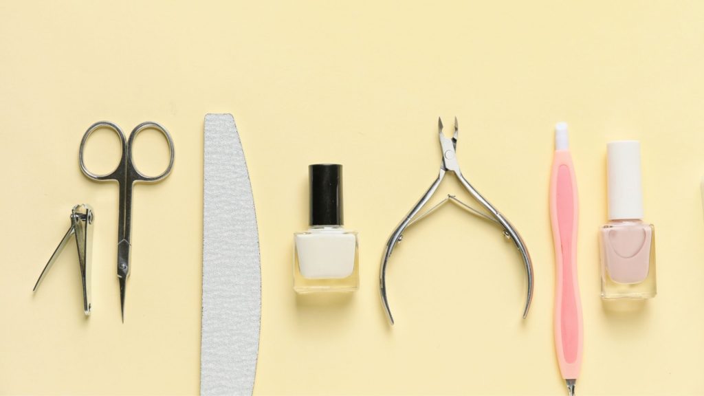 Como-montar-um-salão-de-manicure-simples