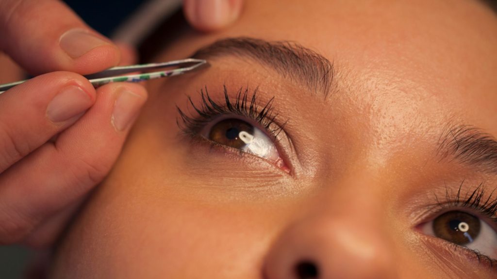 design-de-sobrancelha-o-que-é